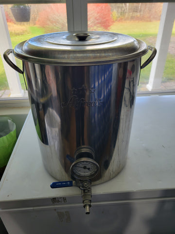 Used 9 Gallon Kettle